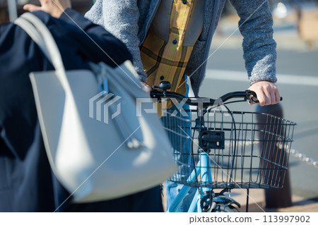 自行車與行人相撞事故 自行車與行人相撞事故 113997902