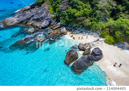 Aerial view of Similan island in Phang Nga, Thailand 114004405