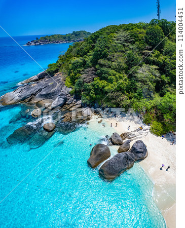 Aerial view of Similan island in Phang Nga, Thailand 114004451