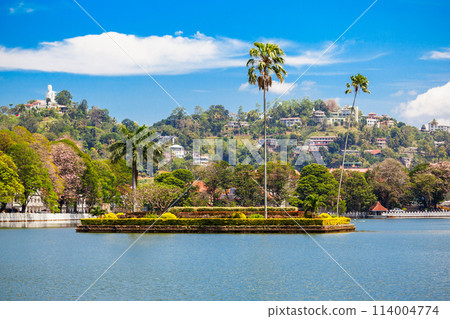 Kandy Lake, Sri Lanka 114004774