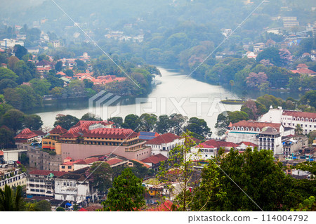 Kandy Lake and city 114004792