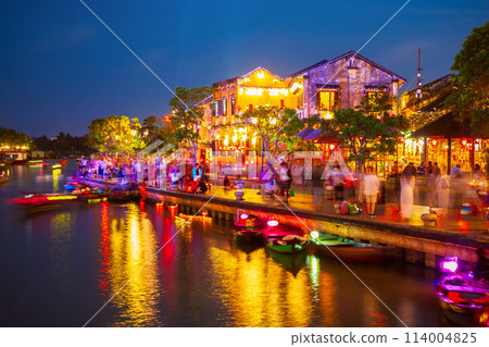 Hoi An ancient town riverfront 114004825