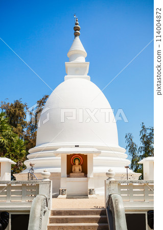 Dambakola Patuna Sangamitta Viharaya Dambakola Patuna Sangamitta Viharaya 114004872
