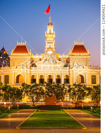 Ho Chi Minh City Hall 114004921