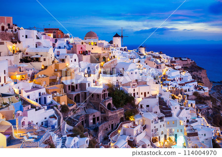 Oia town in Santorini 114004970