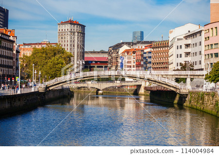 Nervion River embankment in Bilbao Nervion River embankment in Bilbao 114004984