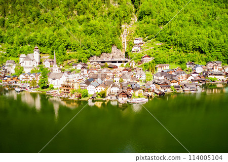Hallstatt aerial panoramic view, Austria Hallstatt aerial panoramic view, Austria 114005104