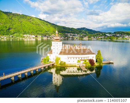 Gmunden castle aerial view 114005107
