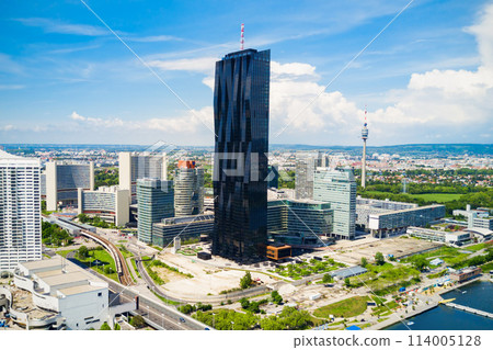 Danube district aerial, Vienna 114005128