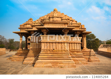 Sasbahu or Sas Bahu Temple, Gwalior 114005264