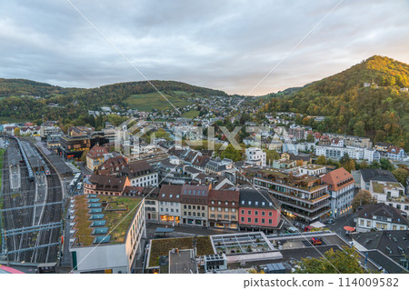 從斯坦城堡欣賞瑞士巴登的景色 114009582