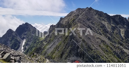 從唐澤山眺望前穗高山和奧穗高山。 114011051