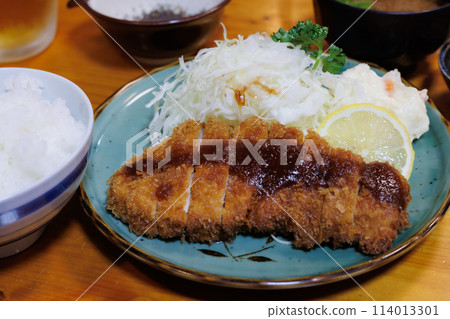 Delicious pork cutlet set meal Delicious pork cutlet set meal 114013301