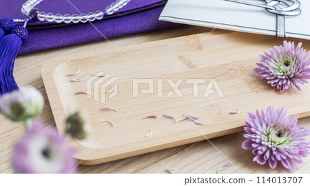 Funeral and obituary background material 114013707