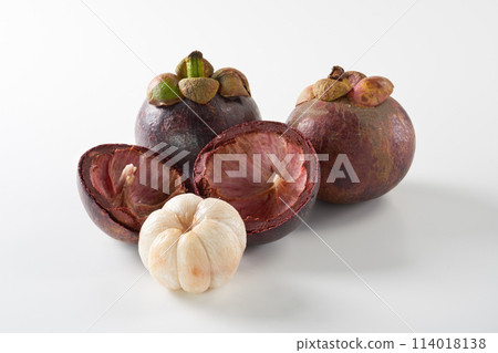 Mangosteen image Mangosteen image 114018138