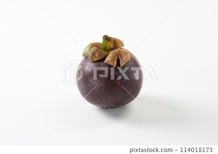 Mangosteen image 114018173
