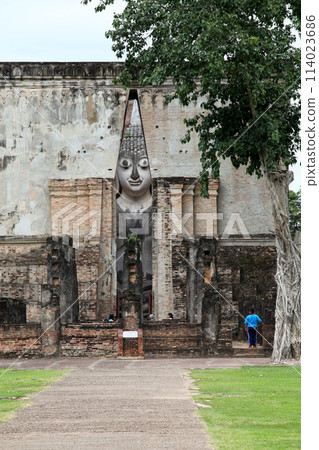 Wat Si Chum in Sukhothai 114023686