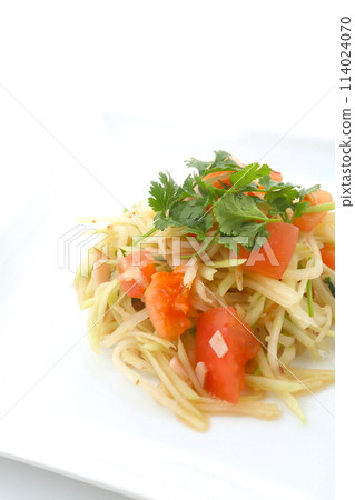 Green papaya salad Somtam Green papaya salad Somtam 114024070