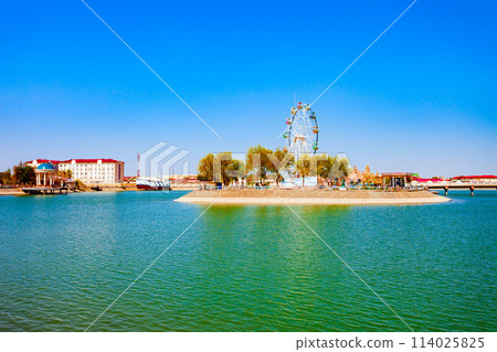 Ferris wheel, Yoshlar Koli Youth Lake, Urgench Ferris wheel, Yoshlar Koli Youth Lake, Urgench 114025825