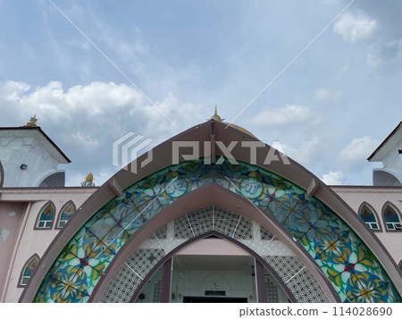 馬六甲海峽清真寺和藍天 114028690