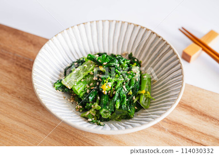 Rape blossoms sesame bowl 114030332