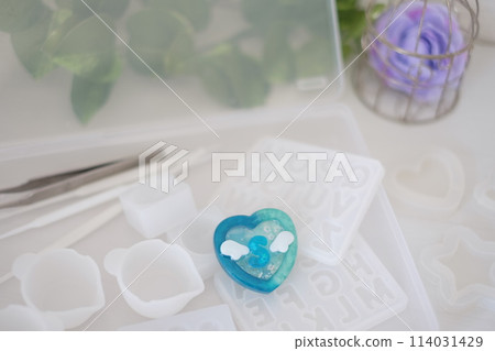 Handmade resin 114031429