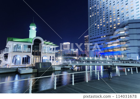 Yokohama: Night view of the coast of Yokohama Port (Pukarisanbashi Bridge) Yokohama: Night view of the coast of Yokohama Port (Pukarisanbashi Bridge) 114031678