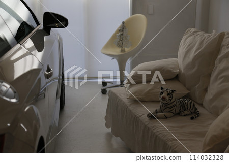 Living with your beloved car during the holiday season 114032328