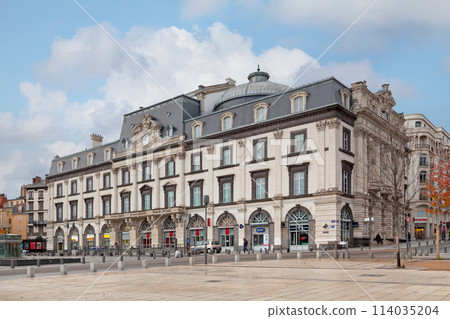 The Clermont-Ferrand Opera-Theater The Clermont-Ferrand Opera-Theater 114035204