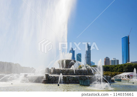 Sunny view of the Clarence F. Buckingham Memorial Fountain 114035661