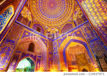 Registan mosaic pattern design background, Samarkand 114037971