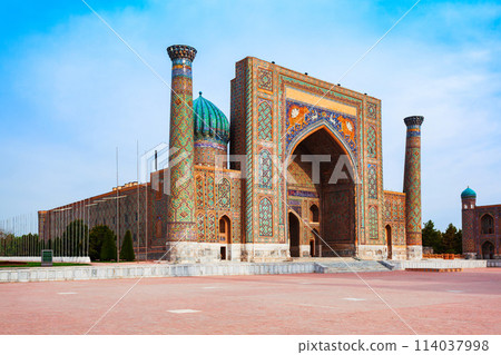 Registan Sher Dor Madrasa in Samarkand Registan Sher Dor Madrasa in Samarkand 114037998