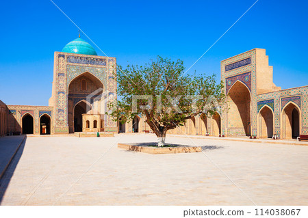 Kalyan Mosque in Bukhara, Uzbekistan Kalyan Mosque in Bukhara, Uzbekistan 114038067