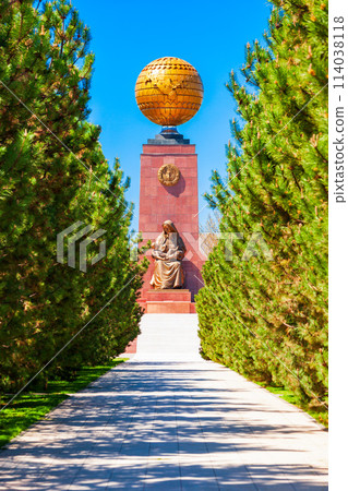 Monument at Independence square, Tashkent 114038118