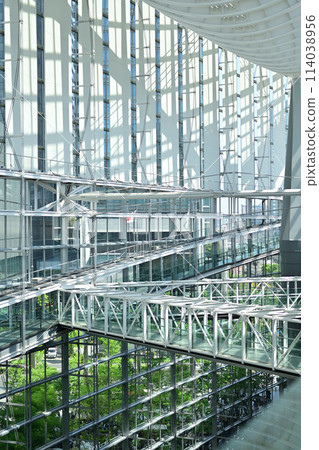建築物內部鋼架的陰影 114038956