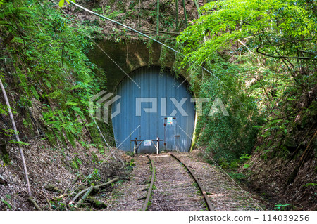 A very beautiful abandoned railway line in Sekigane, Kurayoshi City, Tottori Prefecture, Japan 114039256