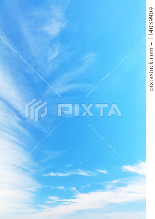 Autumn sky and clouds 114039909