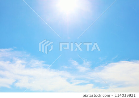 Autumn blue sky, clouds and sun 114039921