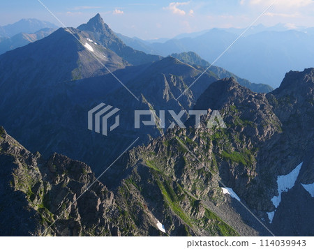 從奧穗高岳眺望矢裡岳 114039943