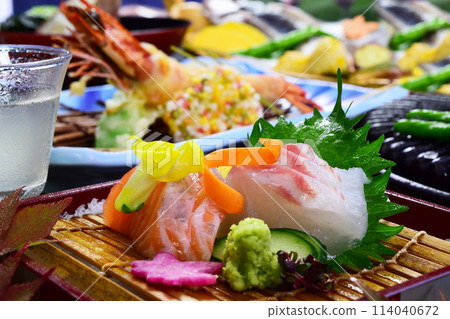 Japanese Kaiseki Cuisine: Sashimi and Shrimp Tempura 114040672