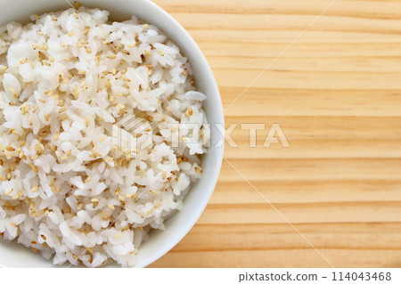 White sesame rice 114043468