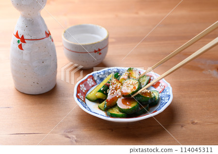 Kimchi made with fresh cucumbers Kimchi made with fresh cucumbers 114045311