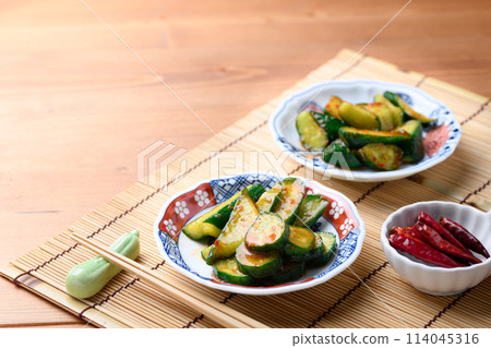 Kimchi made with fresh cucumbers 114045316