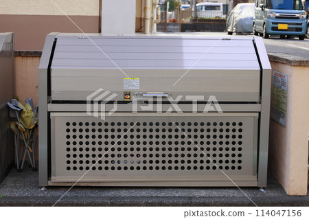 Outdoor garbage station Outdoor garbage station 114047156