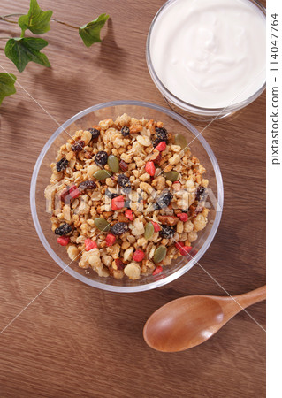 Fruit Granola Healthy Breakfast 114047764