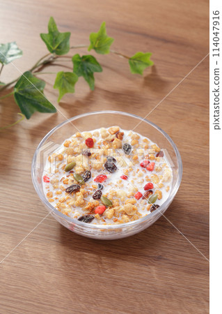 Fruit Granola Healthy Breakfast 114047916