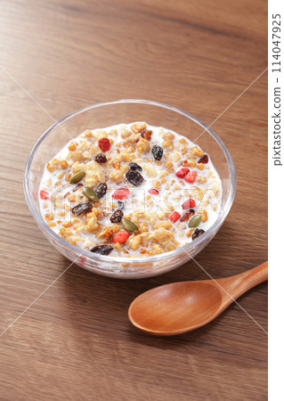 水果麥片健康早餐 114047925