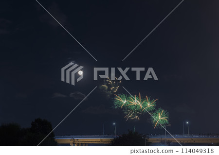 滿月及煙火 東京北區煙火大會 114049318