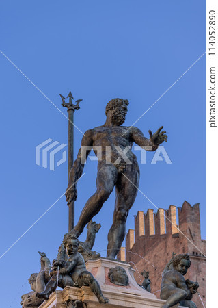 Neptune Fountain in Bologna: sea god with trident, cherubs, dolphins play 114052890