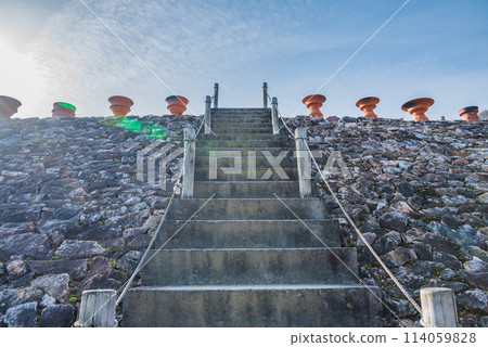 [Mori Shogunzuka Tomb] Stairway to Heaven [Chikuma City] 114059828